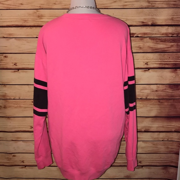 🚫SOLD🚫 VS PINK Pink/Black Varsity Pullover - Picture 4 of 5